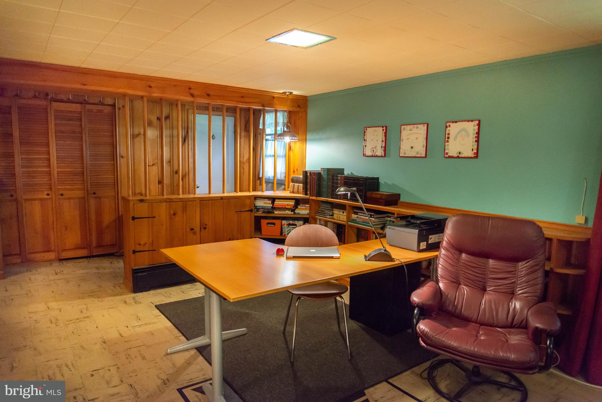 717 Clearmount Road York, PA 17403 - Photo 25 of 35 LL Office area with built-in bookshelves
