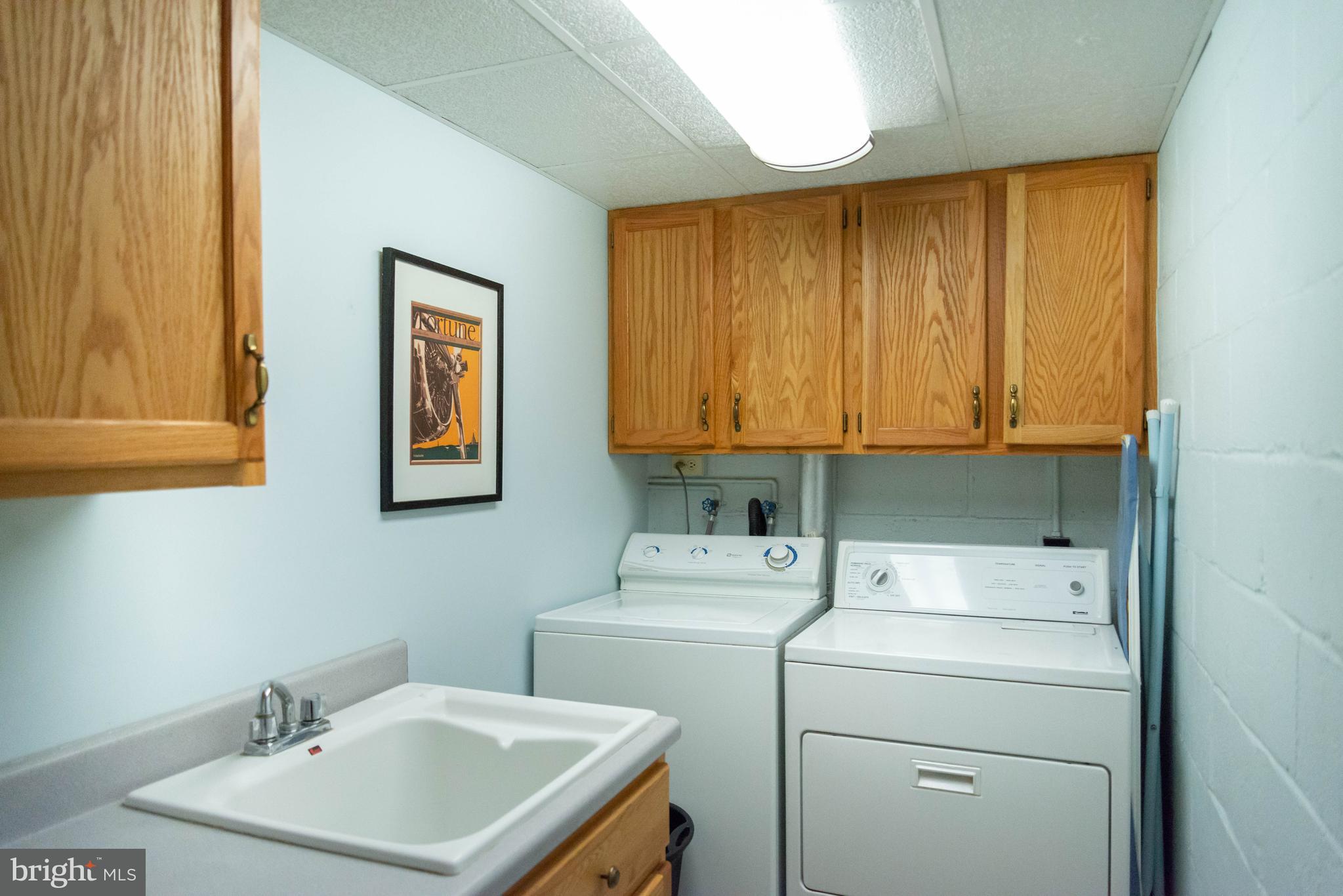 717 Clearmount Road York, PA 17403 - Photo 26 of 35 LL Laundry Room