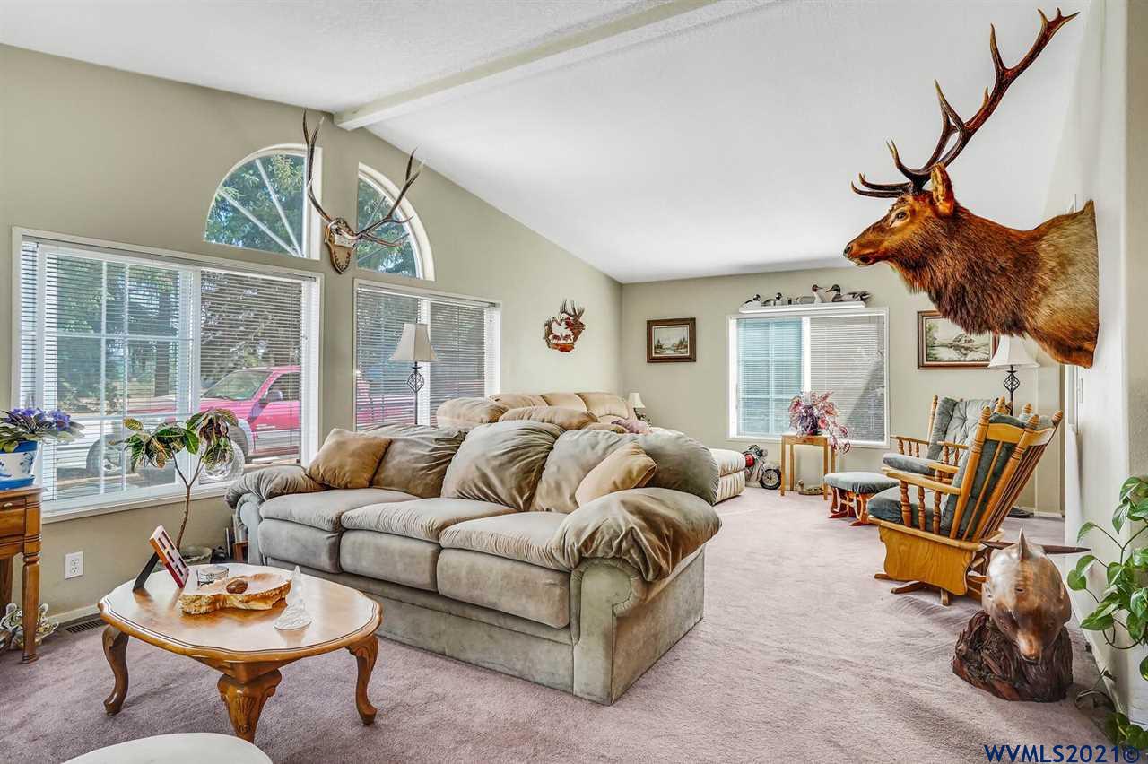 30439 Fairview Road Lebanon, OR 97355 - Photo 14 of 40 Gallery Image 14