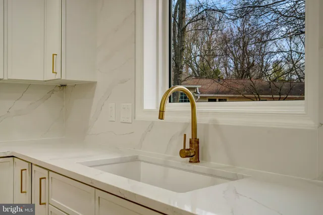 $1,498,000 | 5203 Mornington Court, Fairfax, VA 22032