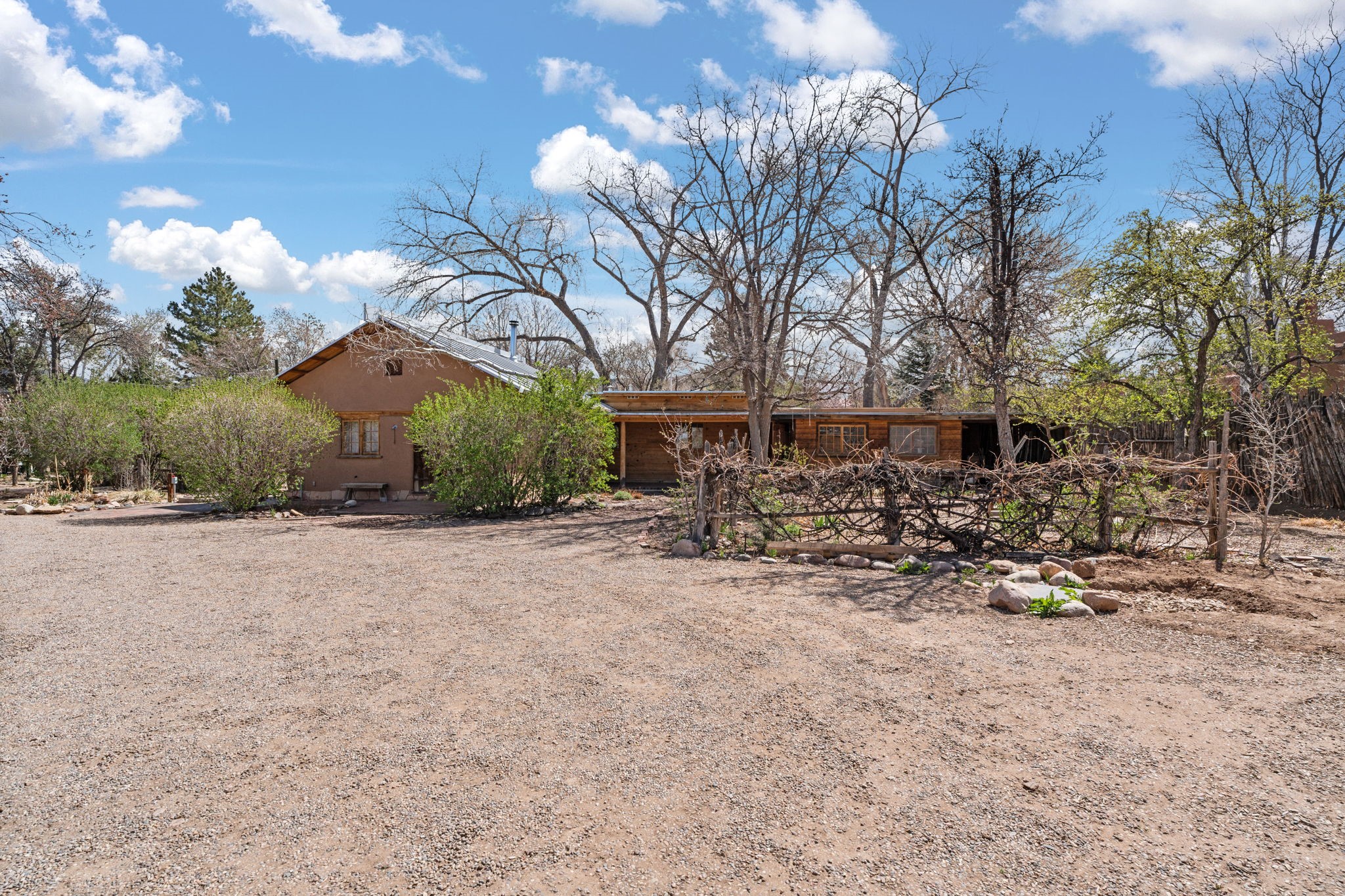 634 Canyon Road Santa Fe, NM 87501 - Photo 37 of 53