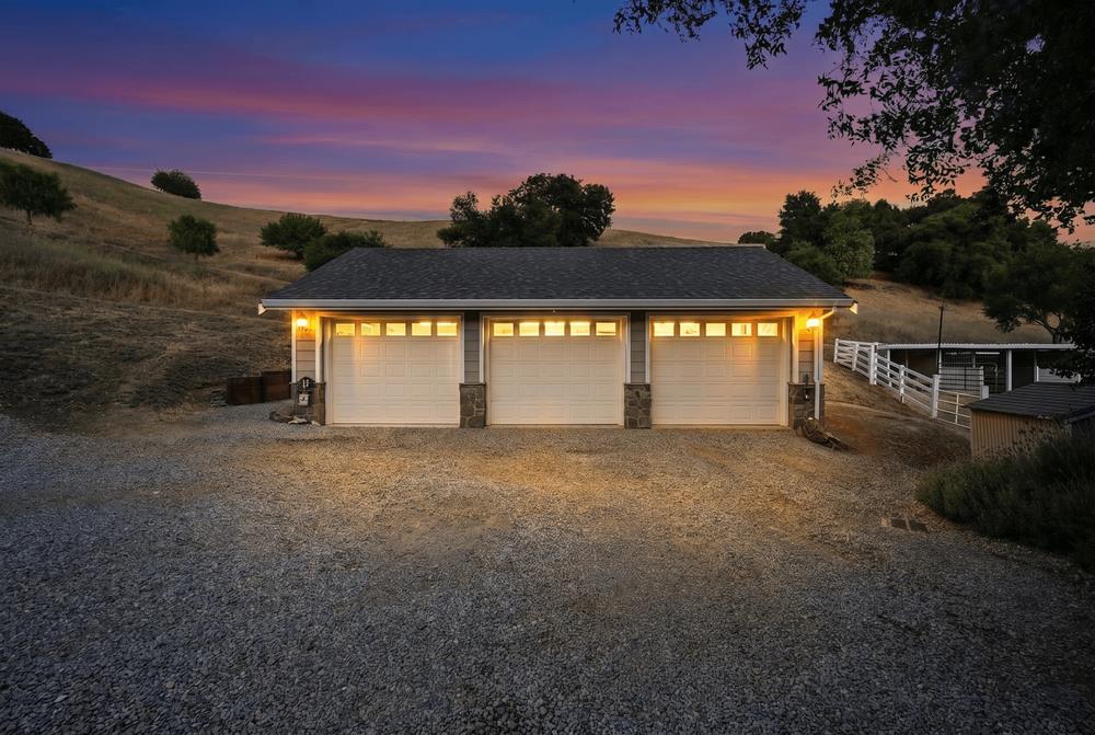 1755 Paradise View Road Morgan Hill, CA 95037 - Photo 38 of 43