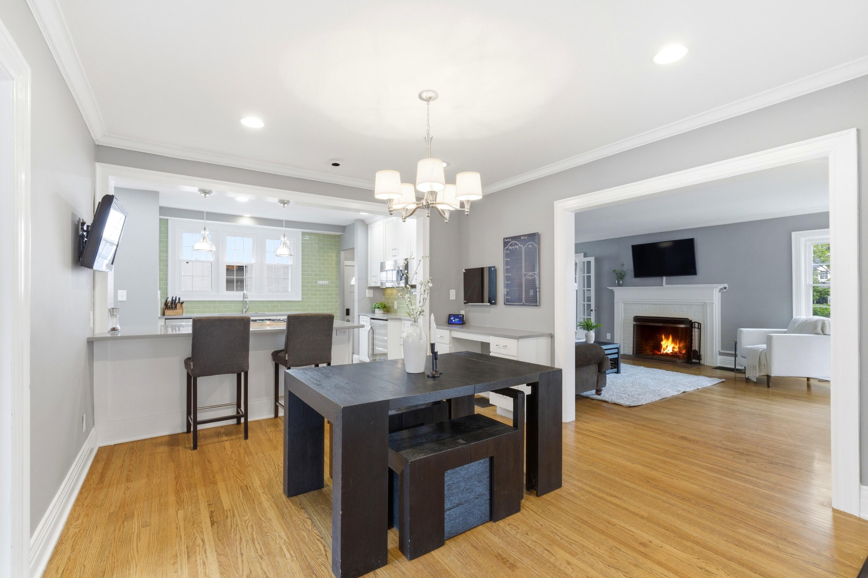2565 Bexley Park Road Bexley, OH 43209 - Photo 11 of 55 Dining