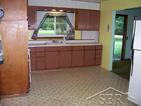 12422 Hawkins Road Burt, MI 48417 - Photo 7 of 9 20064503-6.JPG