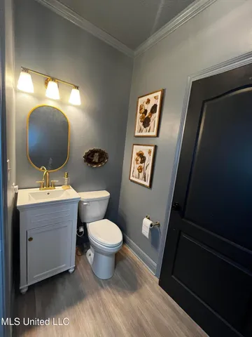 $367,000 | 300 Northwest Lakeside Lane, Brookhaven, MS 39601