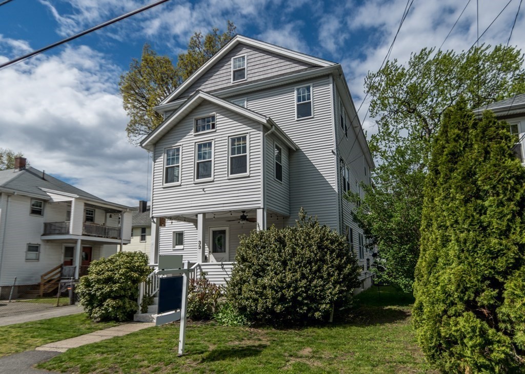 33 Cambria Road, Unit 1 Waltham, MA 02453 - Photo 3 of 26