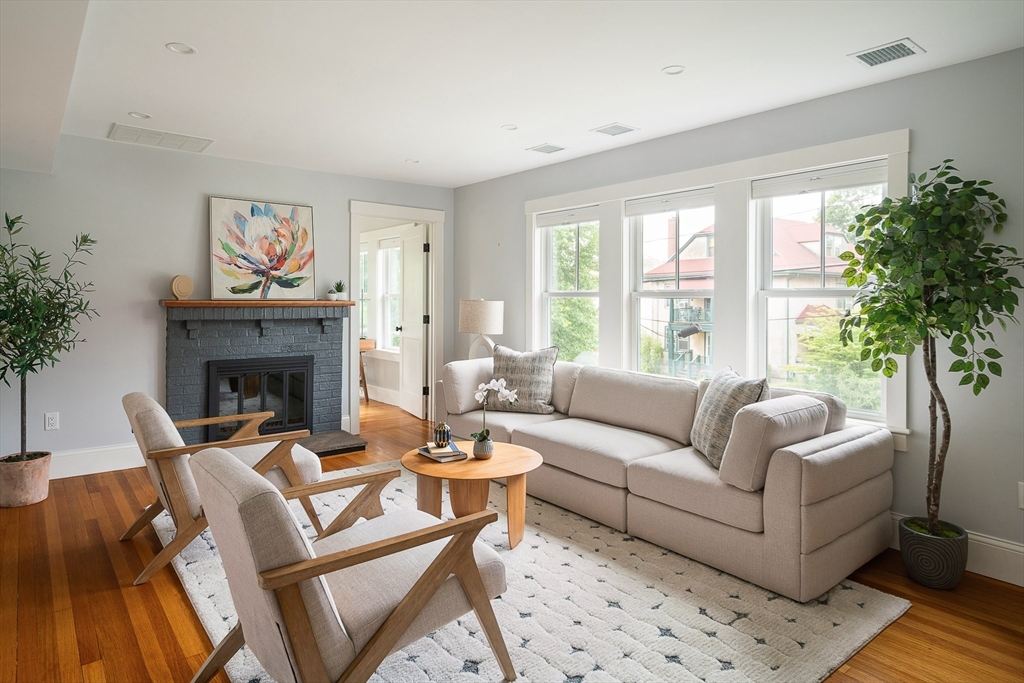 141-143 Oakley Road Belmont, MA 02478 - Photo 2 of 40