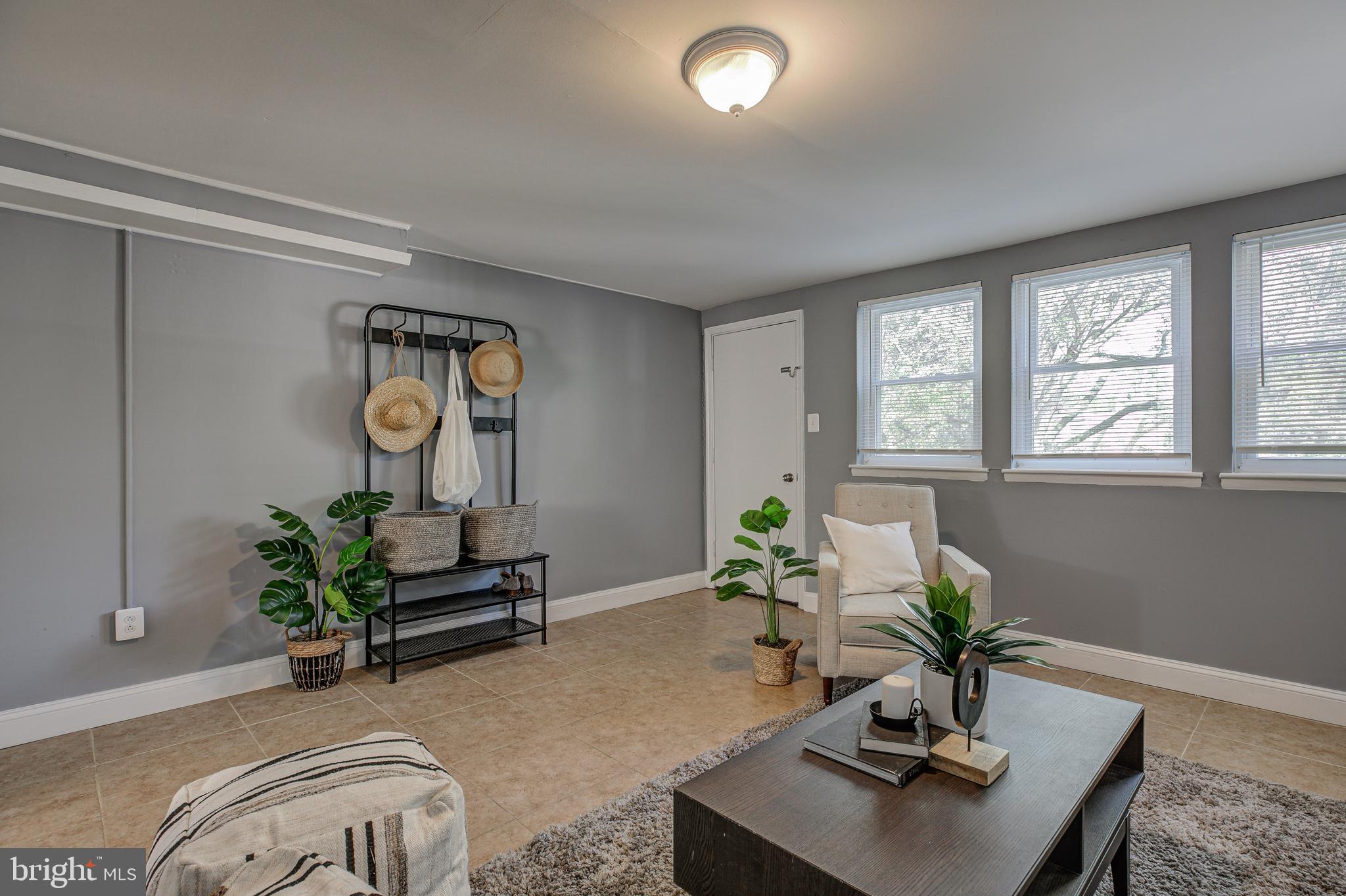 3177 Bero Road Halethorpe, MD 21227 - Photo 11 of 24
