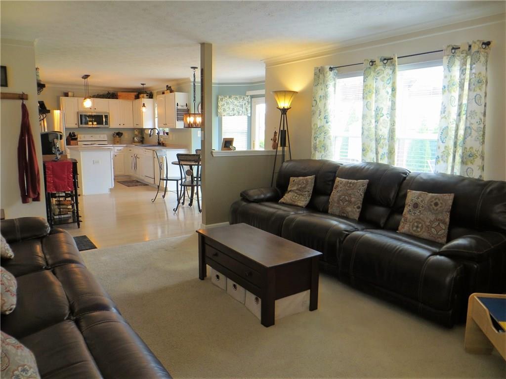 1075 Pine Ridge Way Brownsburg, IN 46112 - Photo 4 of 24