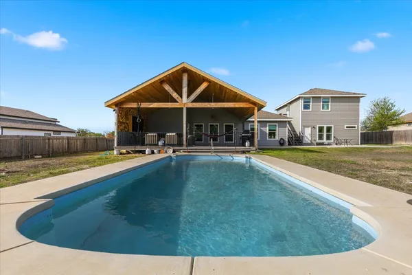 $510,000 | 285 La Fortuna Drive, Dale, TX 78616