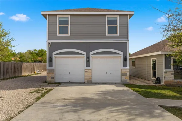 $510,000 | 285 La Fortuna Drive, Dale, TX 78616