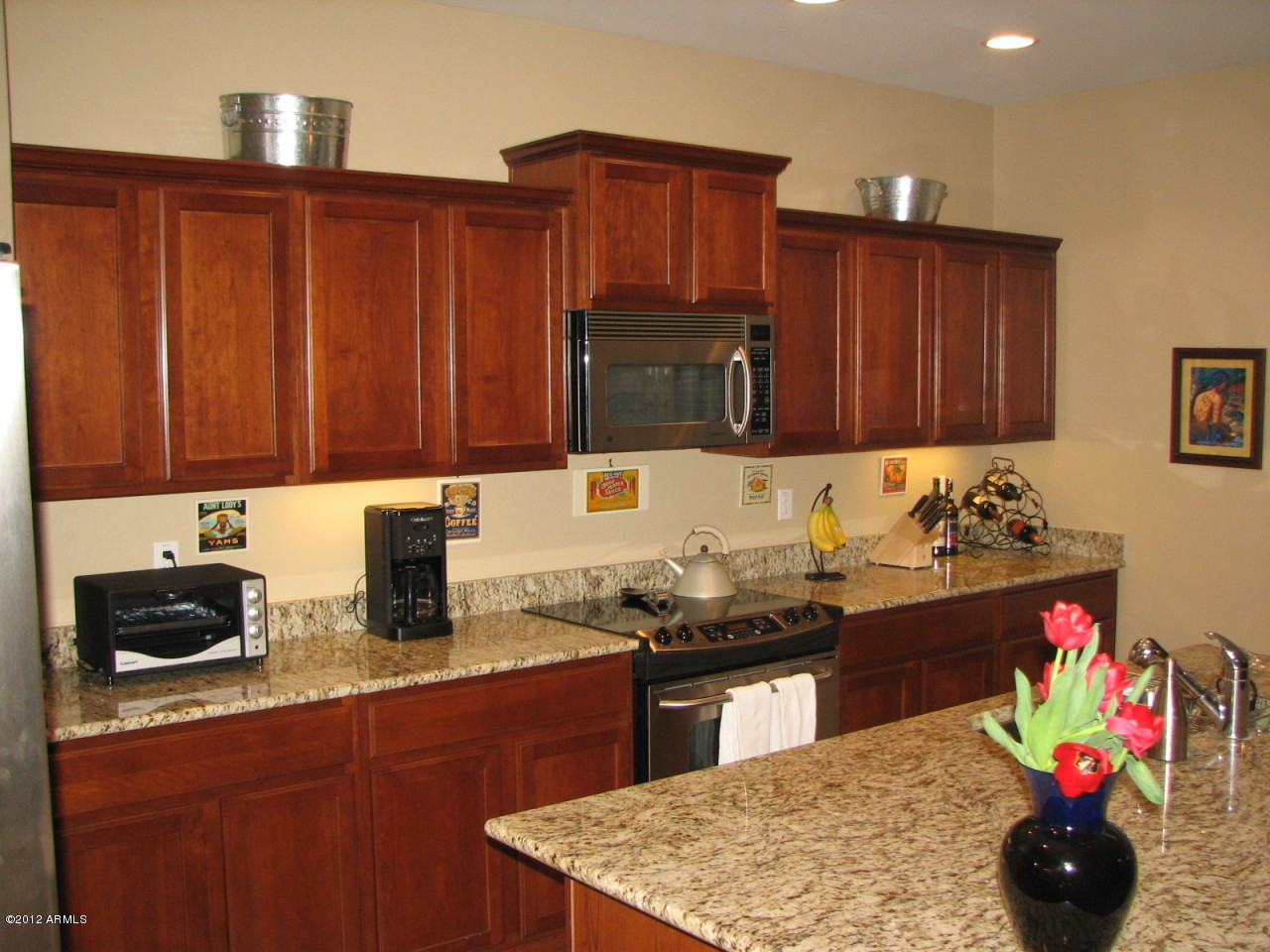 2018 West Davis Road Phoenix, AZ 85023 - Photo 8 of 19 8 Kitchen