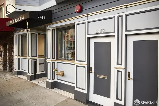 a view of a entryway door of the house