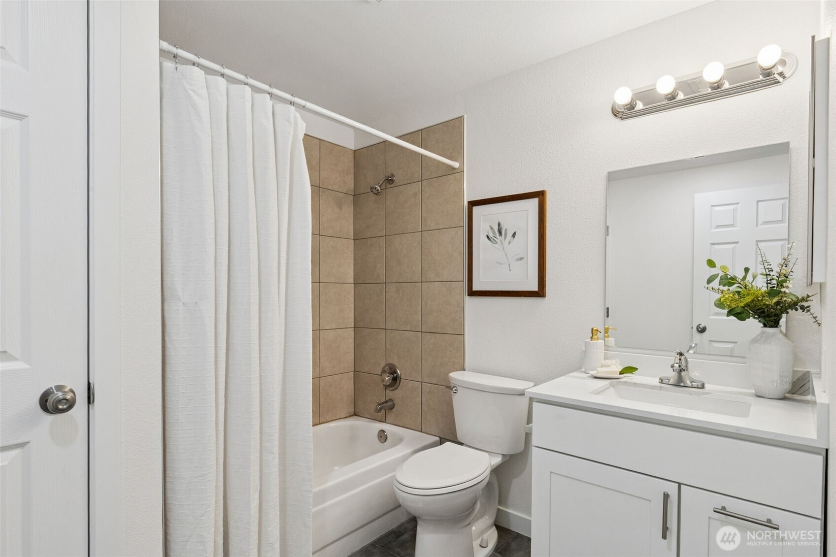 7002 42nd Avenue South Seattle, WA 98118 - Photo 31 of 32