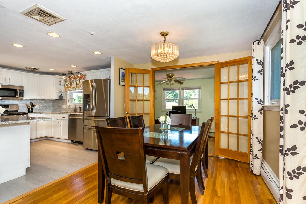 11 Jeanne Road Randolph, MA 02368 - Photo 6 of 19 Gallery Image 6