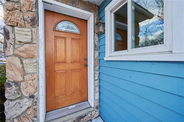 $229,000 | 331 Winfield Road, Cabot, PA 16023