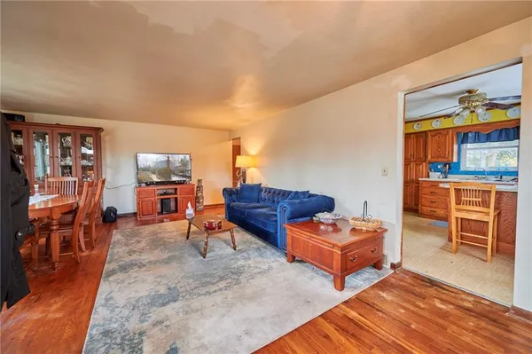 $229,000 | 331 Winfield Road, Cabot, PA 16023