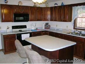 10485 Bell Fountain Road Dawson, IL 62520 - Photo 5 of 9 Gallery Image 5