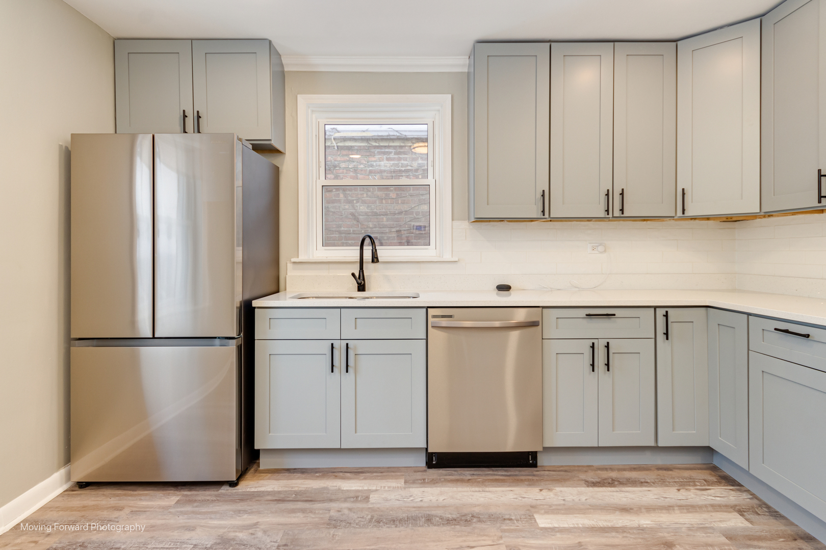 8367 South Baltimore Avenue Chicago, IL 60617 - Photo 8 of 32