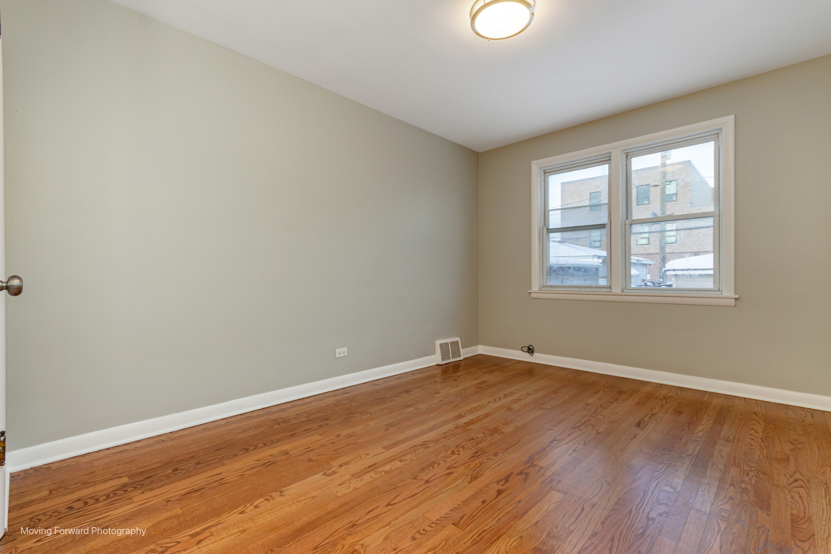 8367 South Baltimore Avenue Chicago, IL 60617 - Photo 10 of 32