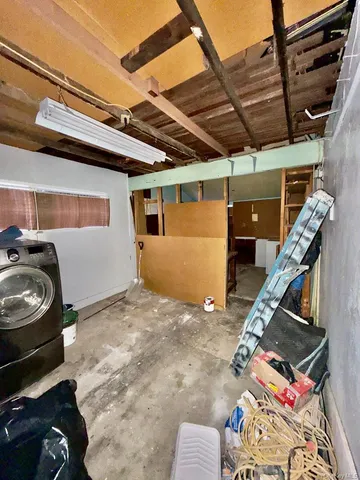 $4,500 | 107 Ball Park Lane, Hicksville, NY 11801