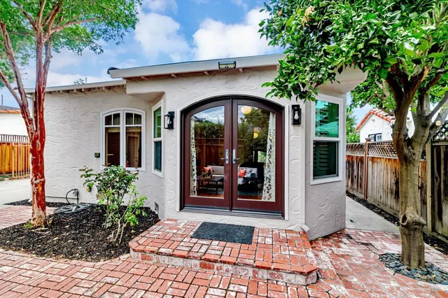 $1,699,000 | 1148 Willow Glen Way, San Jose, CA 95125
