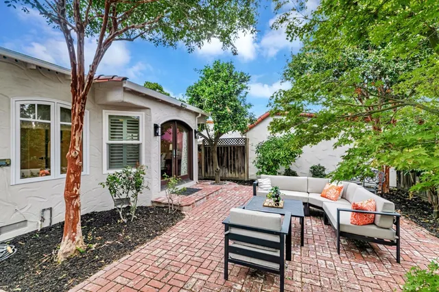 $1,699,000 | 1148 Willow Glen Way, San Jose, CA 95125