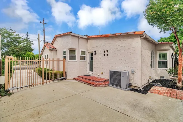 $1,699,000 | 1148 Willow Glen Way, San Jose, CA 95125