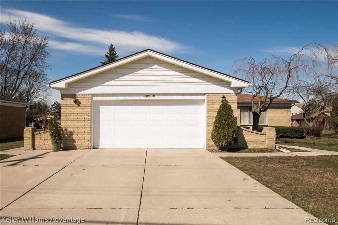 38539 Radde Street Clinton Township, MI 48036 - Photo 48 of 50 DSC_1098.jpg