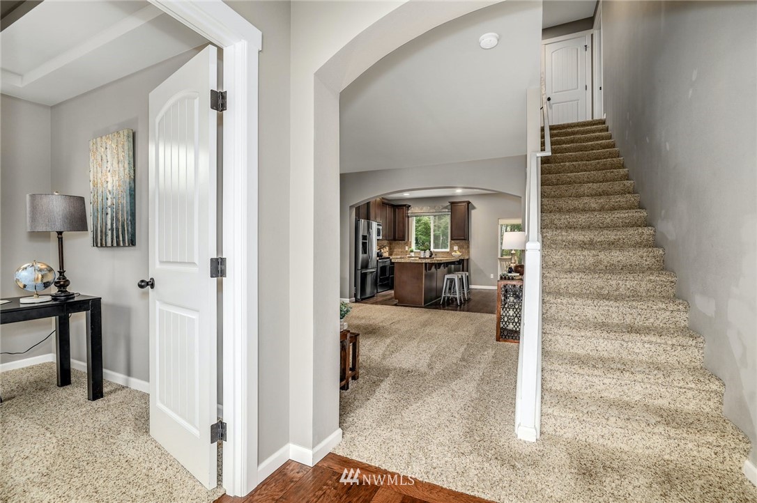 21015 40th Drive Southeast Bothell, WA 98021 - Photo 4 of 31