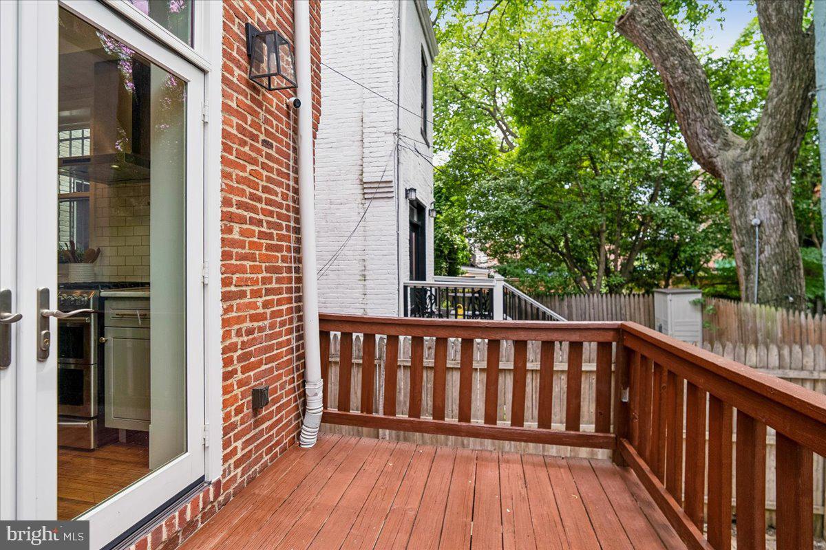 1105 G Street Southeast Washington, DC 20003 - Photo 27 of 51 Rear deck