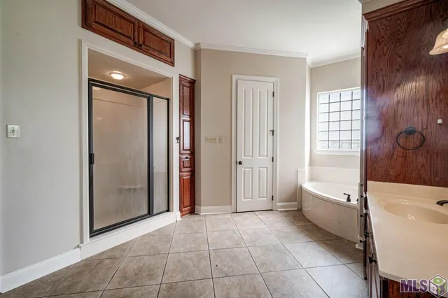 $698,000 | 36490 Highway 16, Denham Springs, LA 70706