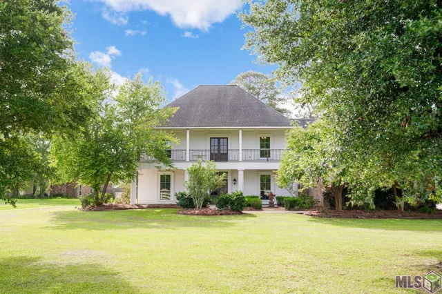 $698,000 | 36490 Highway 16, Denham Springs, LA 70706