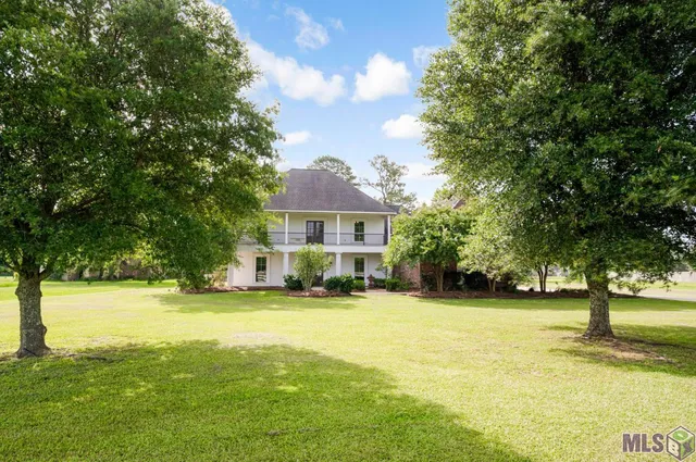 $720,000 | 36490 Highway 16, Denham Springs, LA 70706