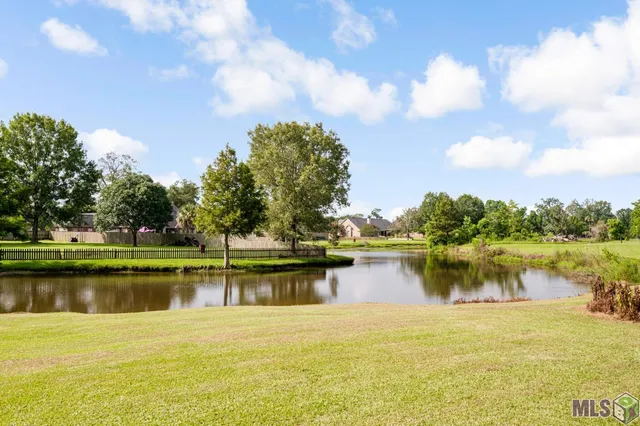 $698,000 | 36490 Highway 16, Denham Springs, LA 70706