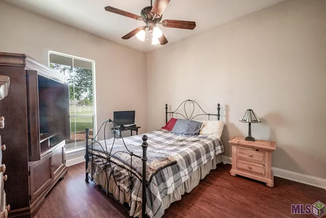 $720,000 | 36490 Highway 16, Denham Springs, LA 70706