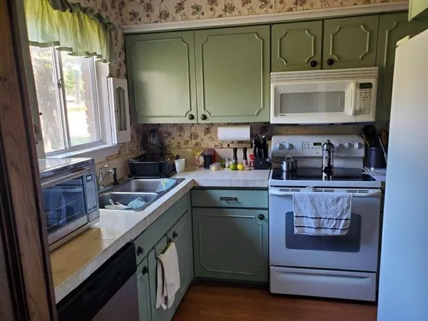 $2,450 | 1013 North Cottonwood Drive, Richardson, TX 75080