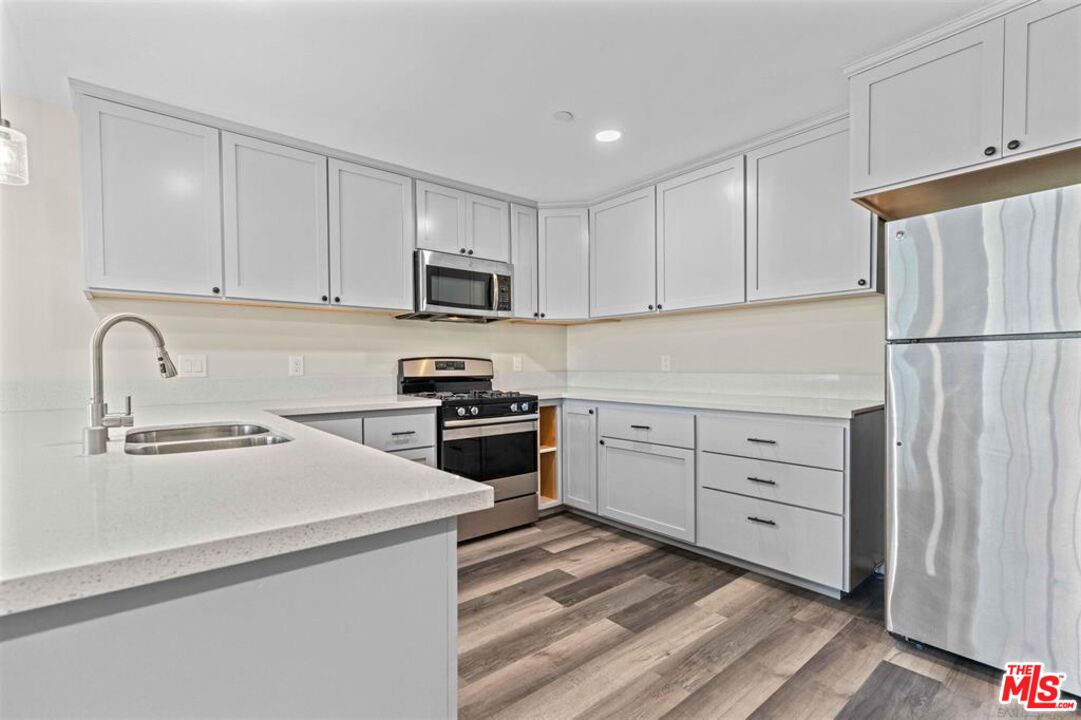 1417 Lemon Street Oceanside, CA 92058 - Photo 8 of 29