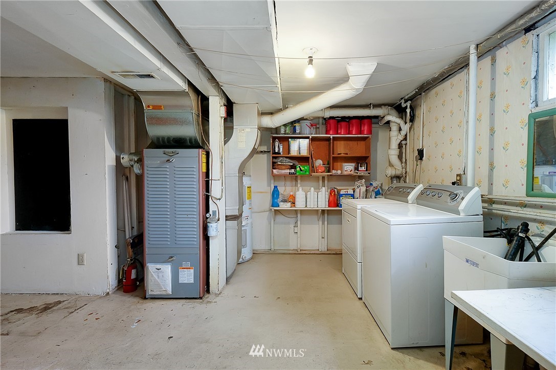 3530 Pine Road Bremerton, WA 98310 - Photo 24 of 34 a view of a storage & utility room