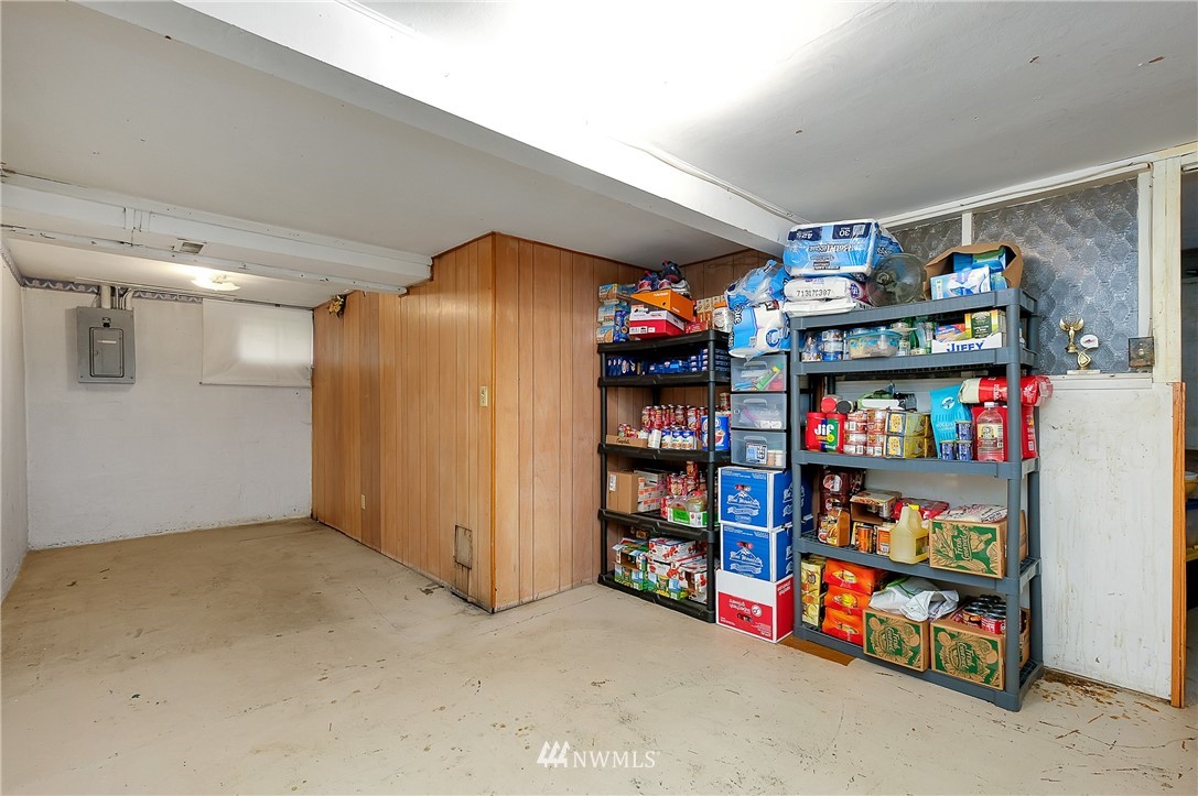 3530 Pine Road Bremerton, WA 98310 - Photo 26 of 34 a view of a storage in a room