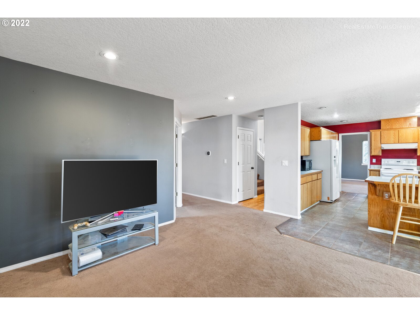 36525 Yocum Loop Sandy, OR 97055 - Photo 11 of 32 Gallery Image 11