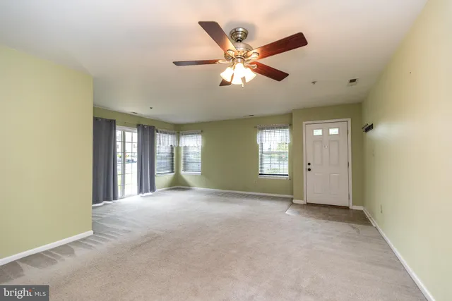 $1,900 | 129 Horseshoe Drive, Unit 129, Quakertown, PA 18951