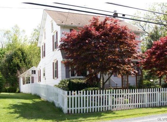 4554 Best Station Road Slatington, PA 18080 - Photo 1 of 17 Gallery Image 1