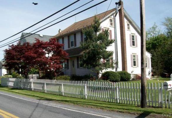 4554 Best Station Road Slatington, PA 18080 - Photo 2 of 17 Gallery Image 2
