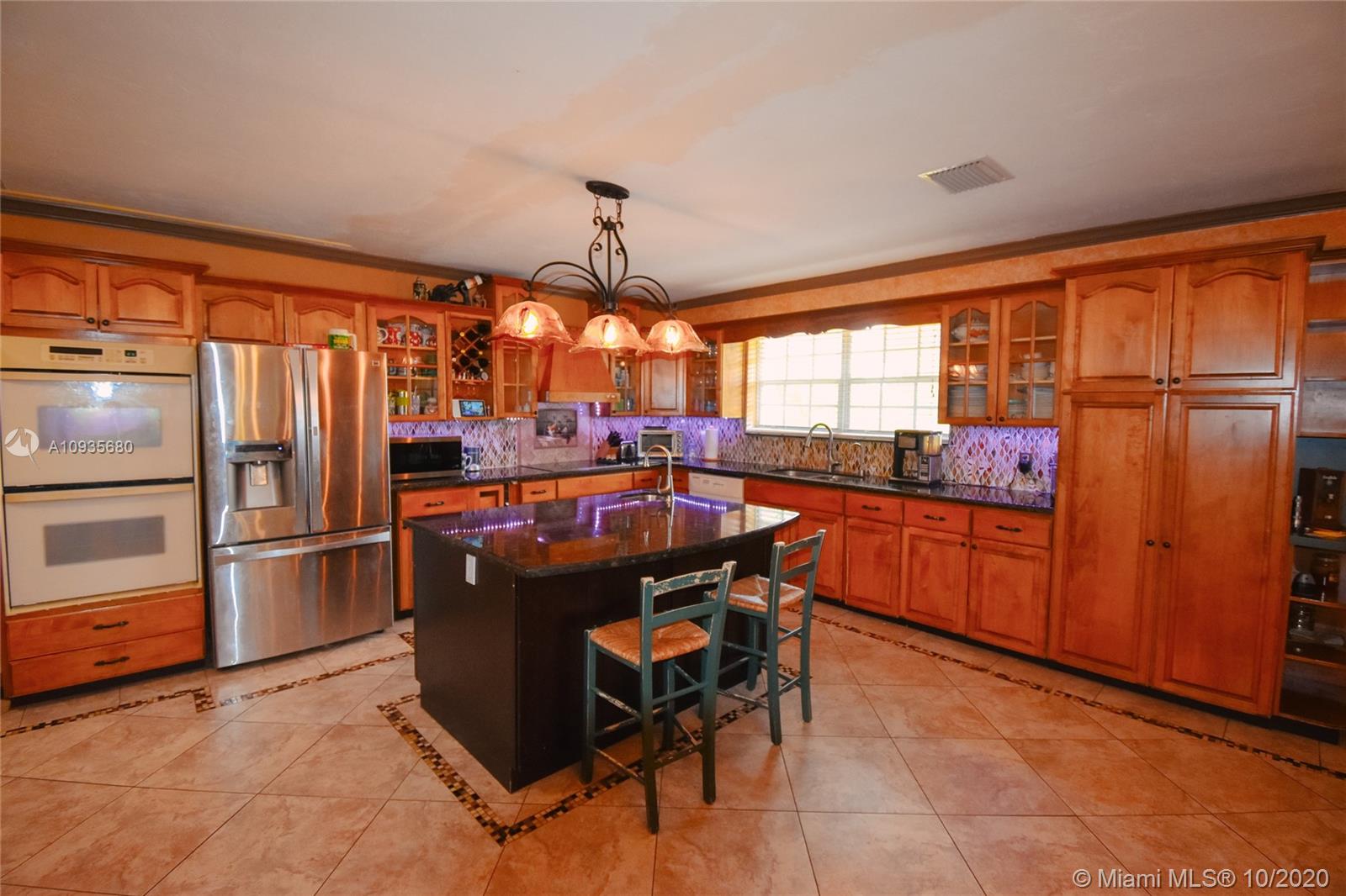 7121 Southwest 173rd Way Southwest Ranches, FL 33331 - Photo 13 of 22