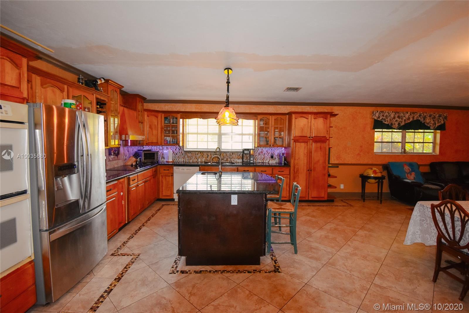 7121 Southwest 173rd Way Southwest Ranches, FL 33331 - Photo 14 of 22