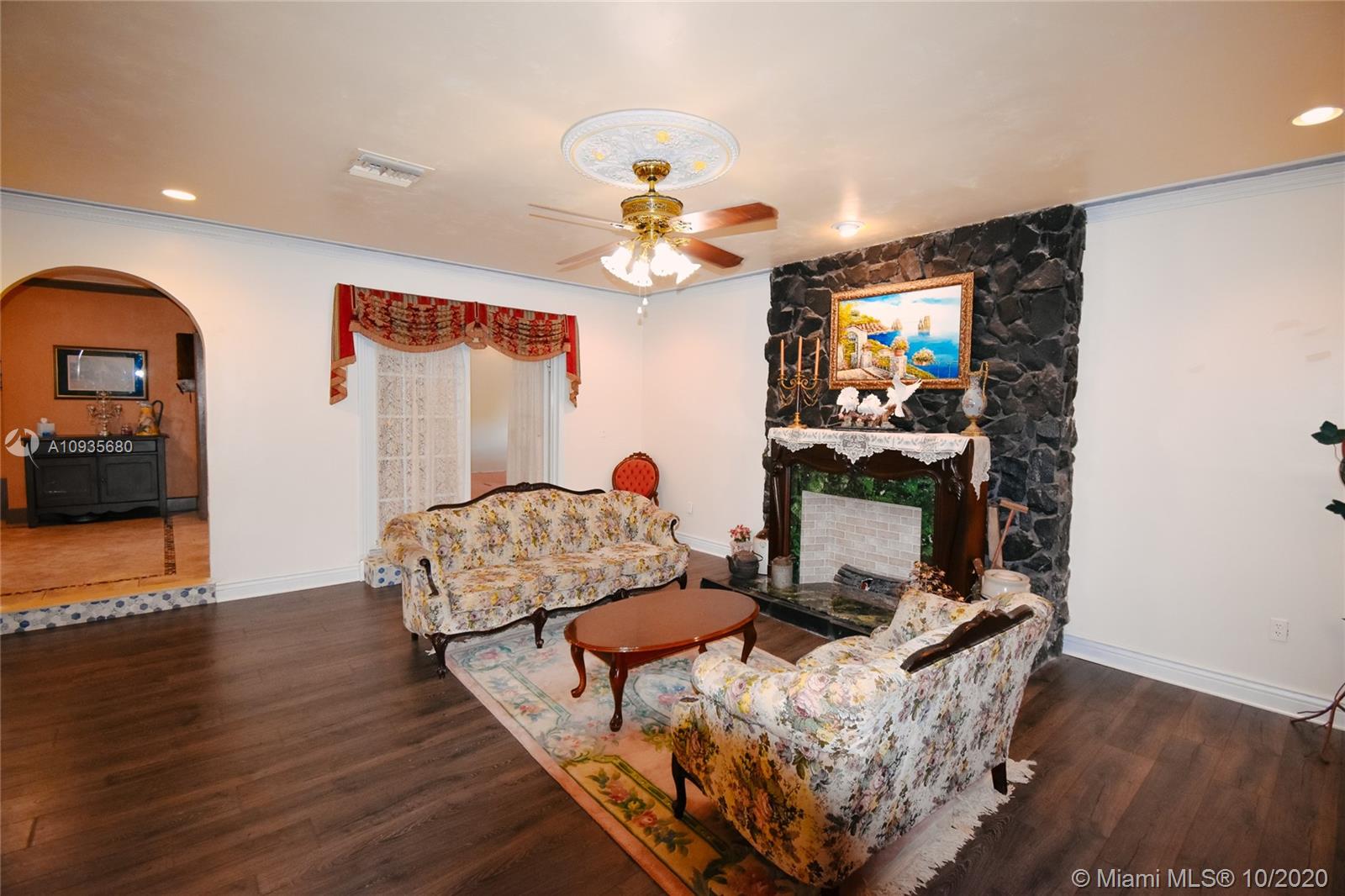 7121 Southwest 173rd Way Southwest Ranches, FL 33331 - Photo 6 of 22