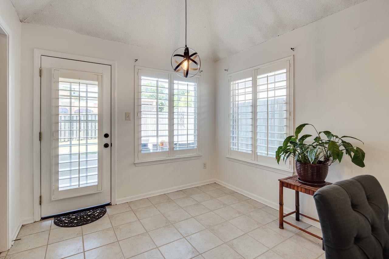 1075 Cross Meadow Road Cordova, TN 38018 - Photo 11 of 25 Gallery Image 11