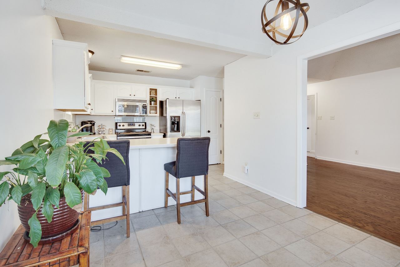1075 Cross Meadow Road Cordova, TN 38018 - Photo 12 of 25 Gallery Image 12