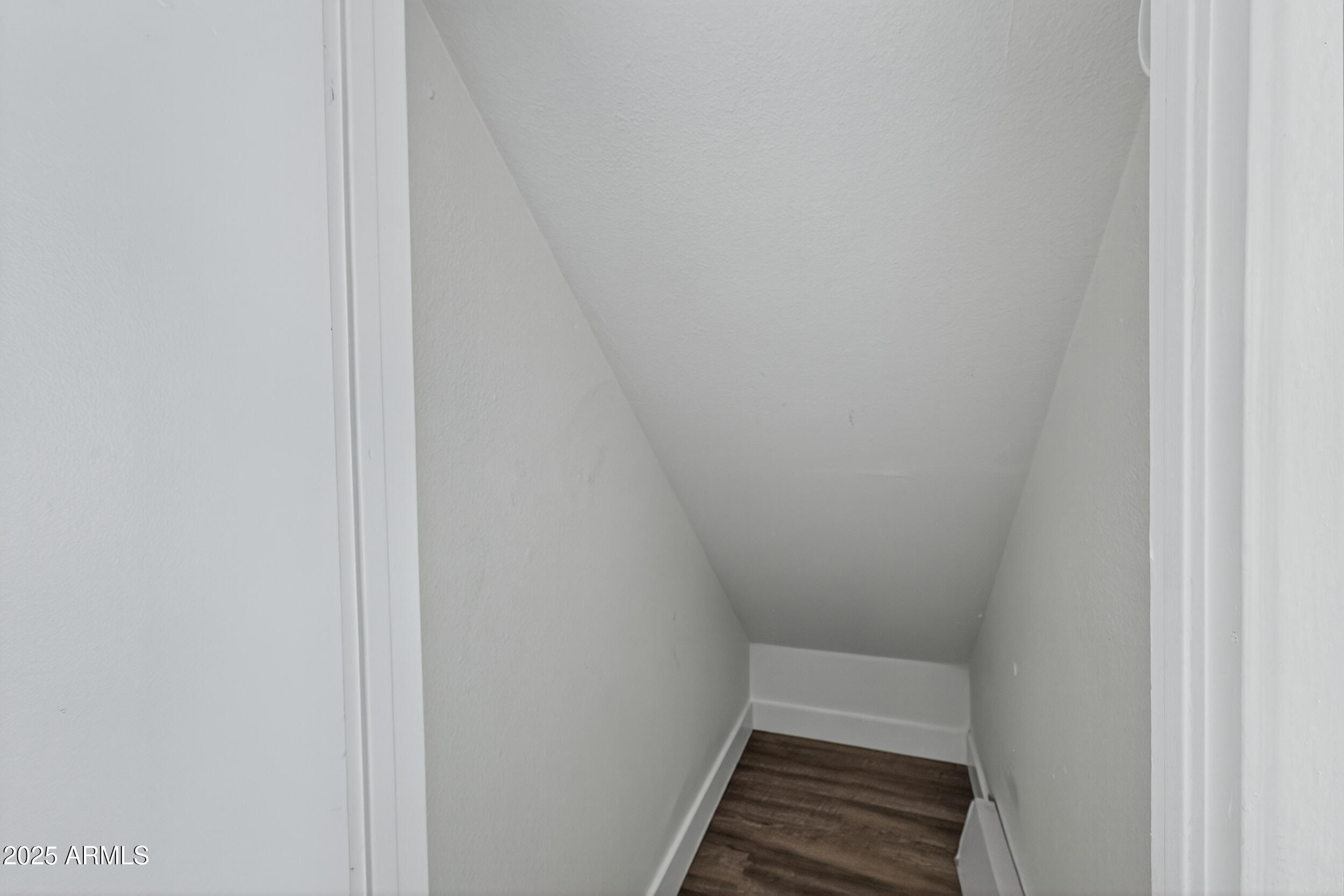 860 East Brown Road, Unit 66 Mesa, AZ 85203 - Photo 13 of 30 a view of a hallway